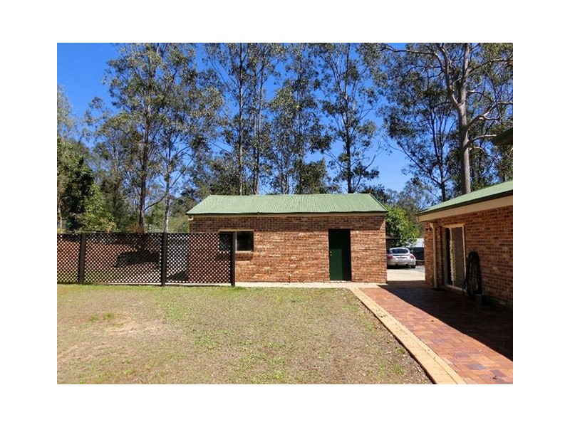 10 Cathryn Court, Cedar Grove QLD 4285