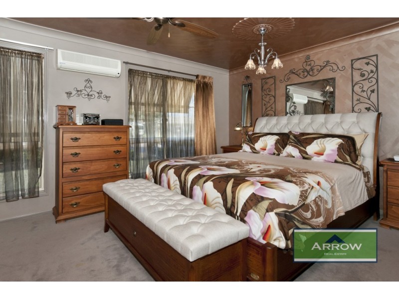 6 Ethion Drive, Regents Park QLD 4118