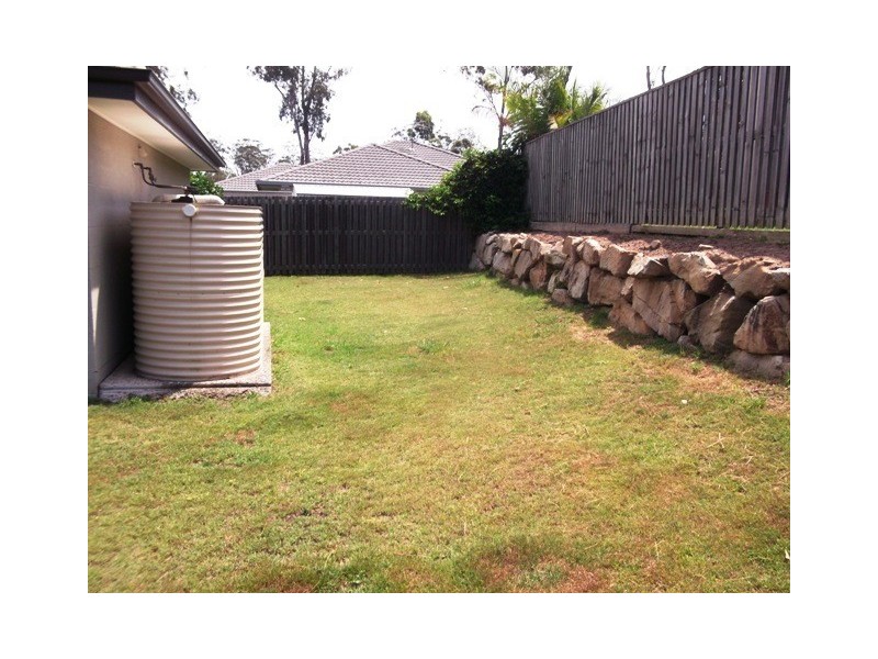 30 Quinn Close, Augustine Heights QLD 4300