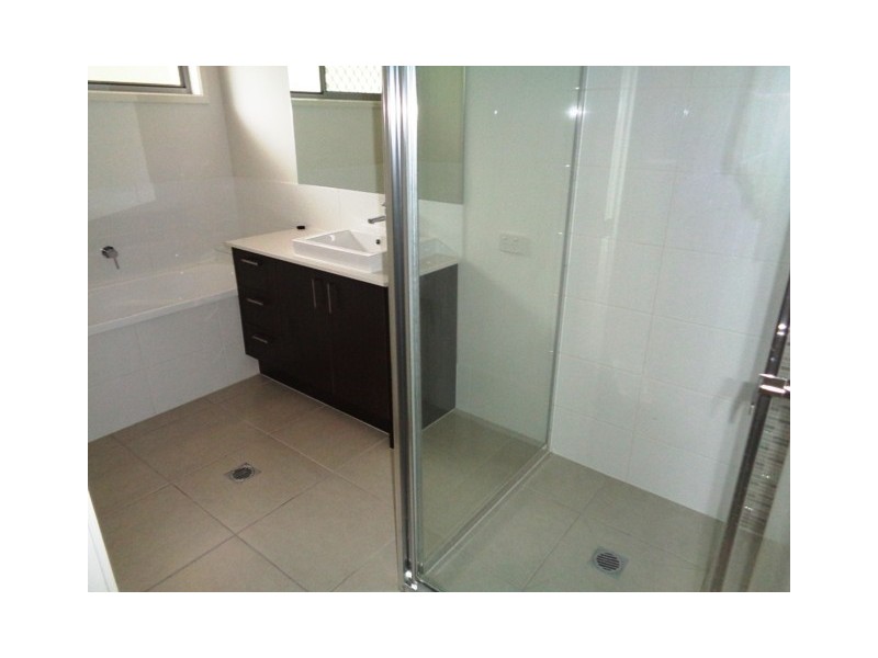 18 Ridgecrest Drive, Jimboomba QLD 4280