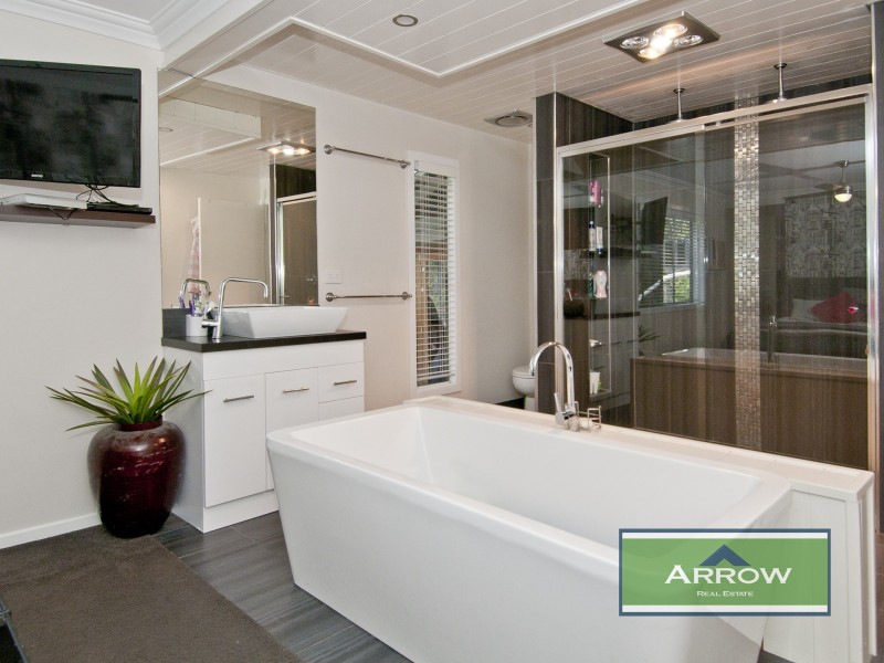 91 Aberdeen Road, North Maclean QLD 4280