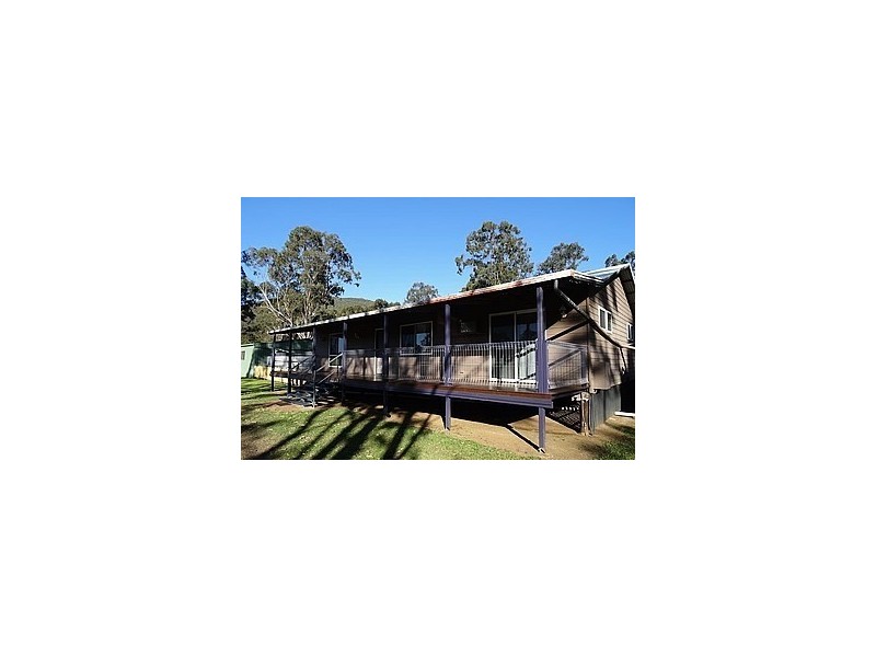 7237 Cunningham Hwy, Mount Edwards QLD 4309