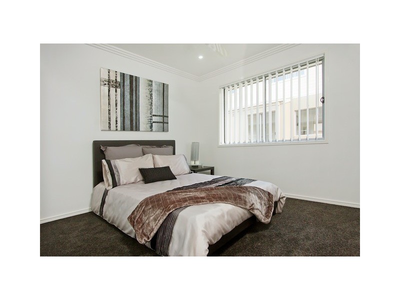 16 Treetops Street, Yarrabilba QLD 4207