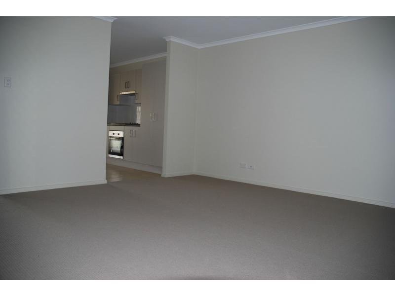 6 Cavangah Lane, West Nowra NSW 2541