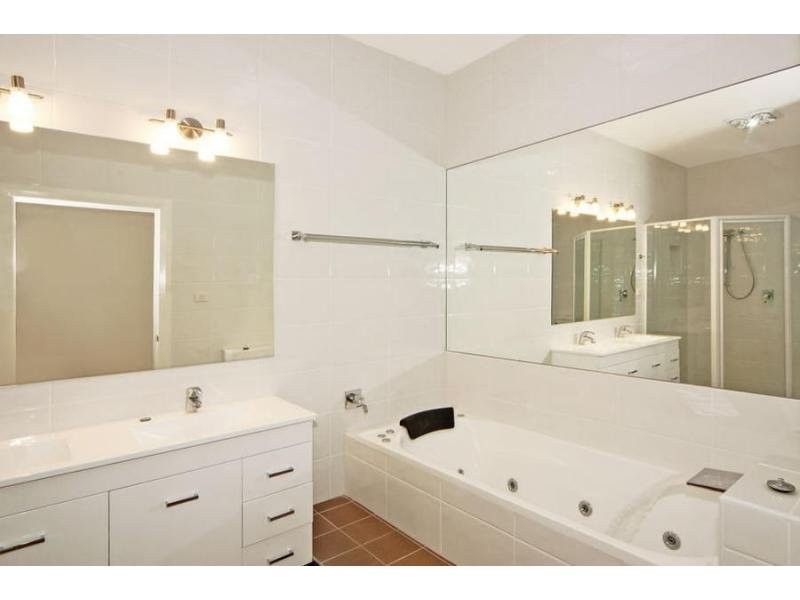 30 Illaroo Road, North Nowra NSW 2541