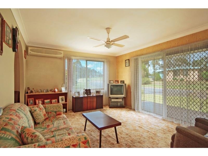 27 Park Road, Nowra NSW 2541