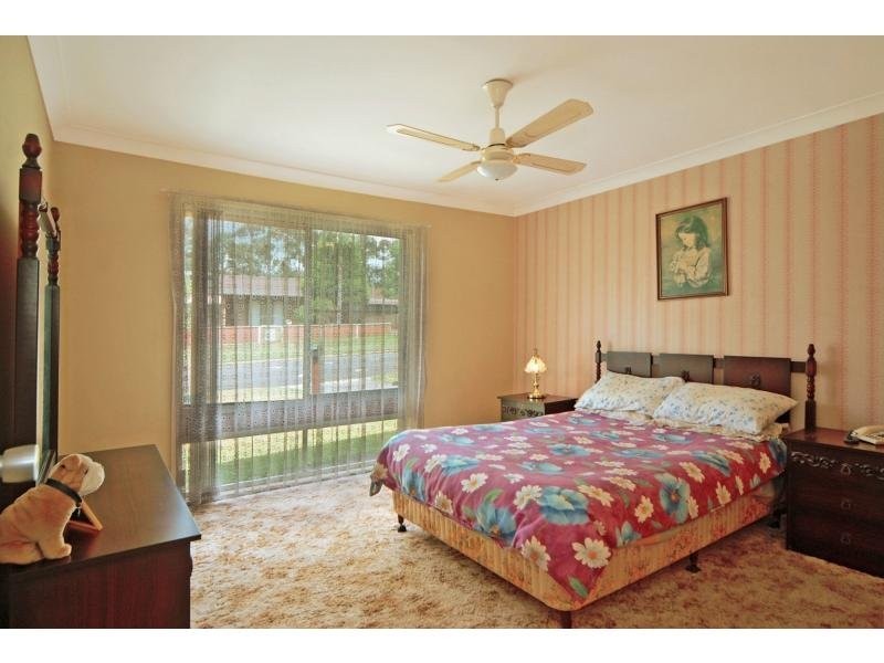 27 Park Road, Nowra NSW 2541