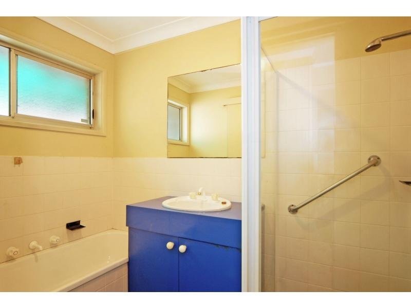 27 Park Road, Nowra NSW 2541