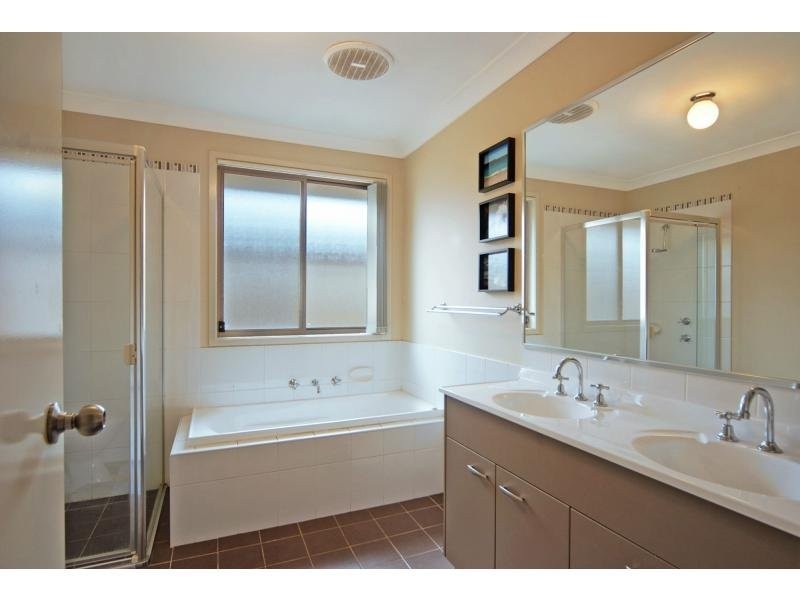32 Lacebark Grove, Worrigee NSW 2540