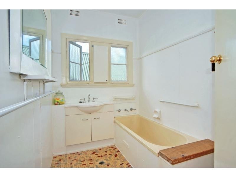 81 Jervis Street, Nowra NSW 2541