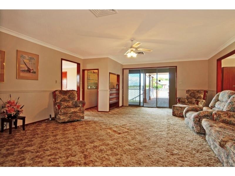 30 Amalfi Crescent, Nowra NSW 2541