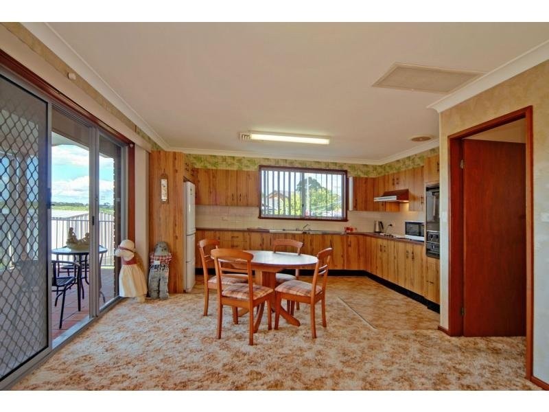 30 Amalfi Crescent, Nowra NSW 2541