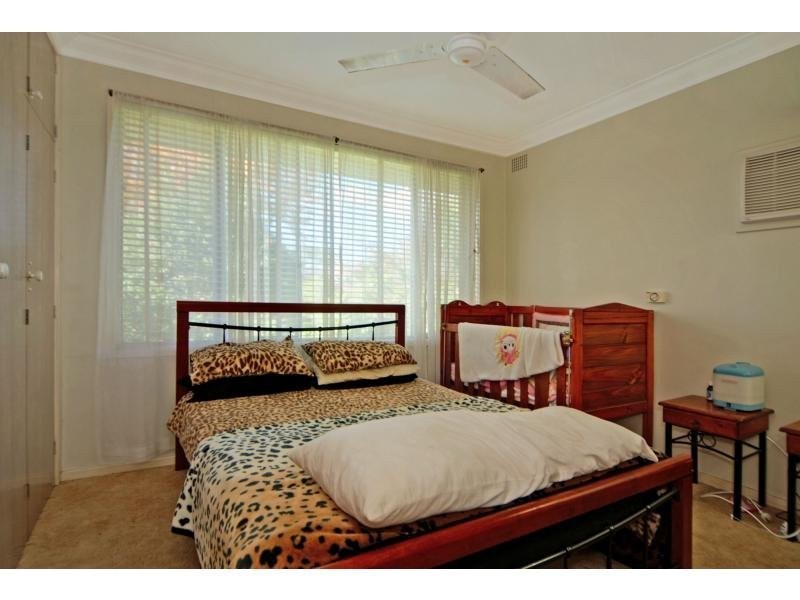 18 Hewlett Avenue, North Nowra NSW 2541