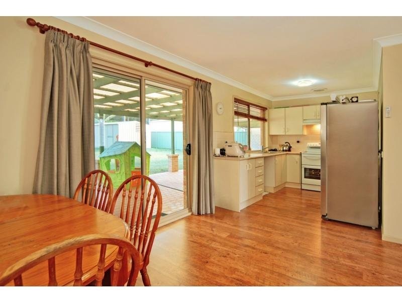 19 Rannoch Drive, West Nowra NSW 2541