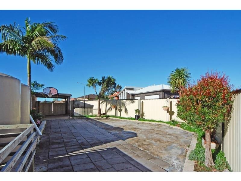 5 Kembla Close, Nowra NSW 2541