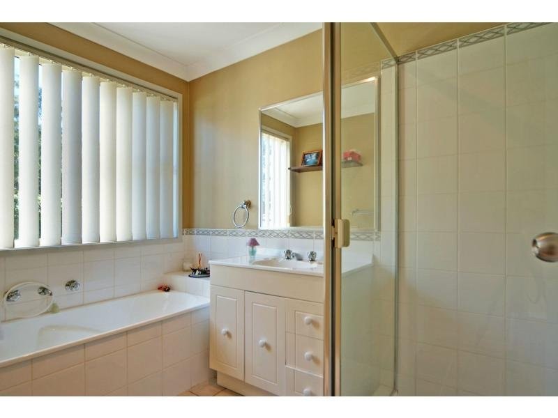 5 Kembla Close, Nowra NSW 2541