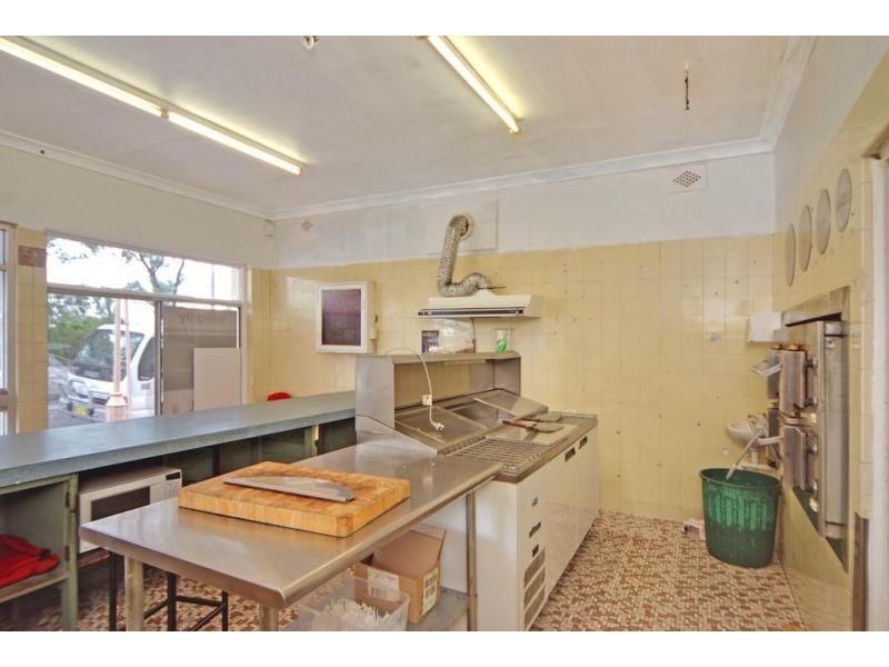 69 Meroo Street, Bomaderry NSW 2541