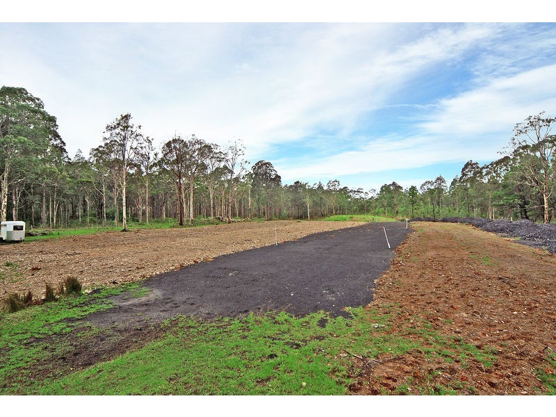 60 Hillcrest Avenue, South Nowra NSW 2541