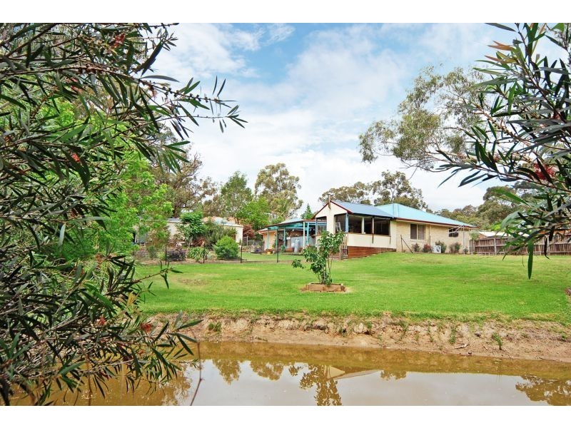 11 Jaycee Avenue, Nowra NSW 2541