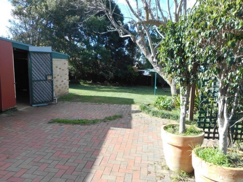 4 Mulgen Crescent, Bomaderry NSW 2541