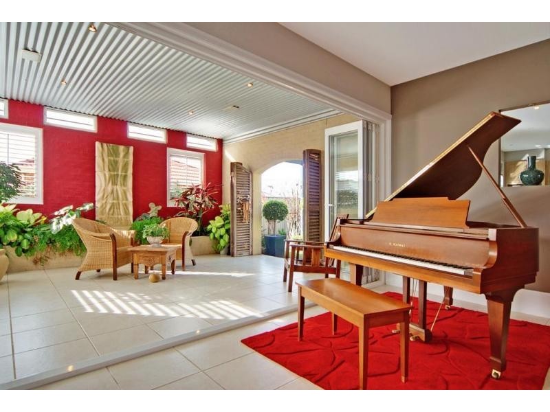 14 The Garden Walk, Worrigee NSW 2540