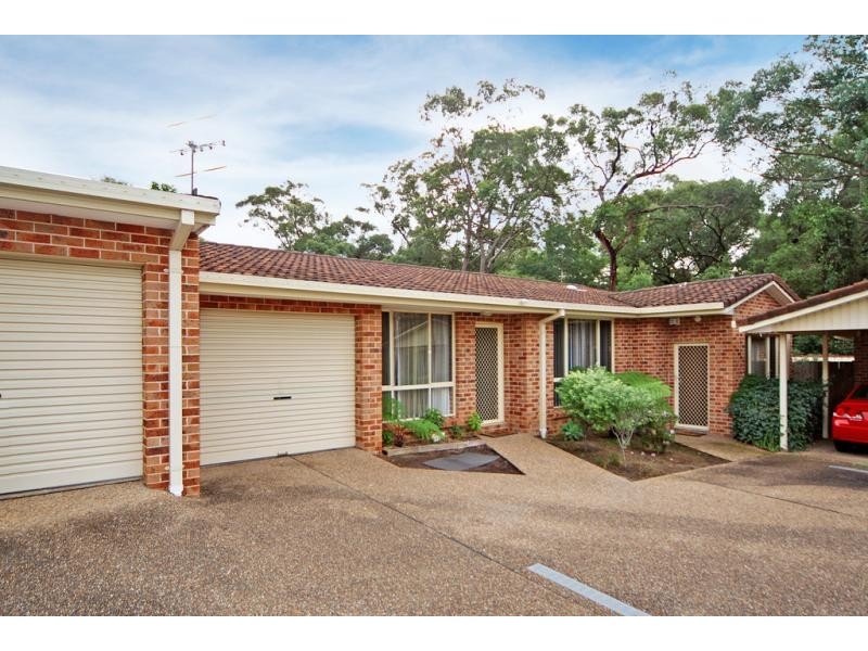 2/1 Carisbrooke Close, Bomaderry NSW 2541