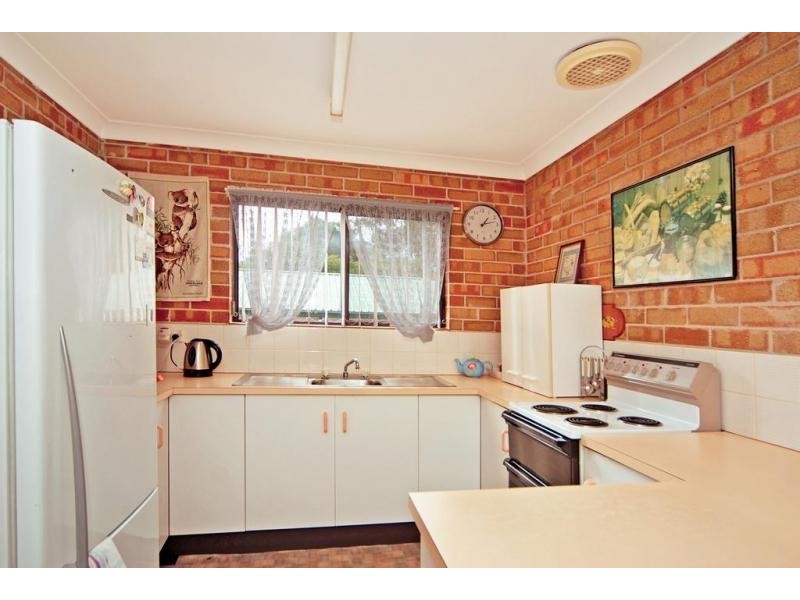 1/42 Lyndhurst Drive, Bomaderry NSW 2541