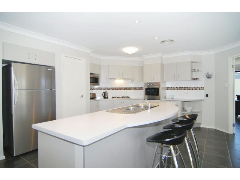 14 Riveroak Road, Worrigee NSW 2540