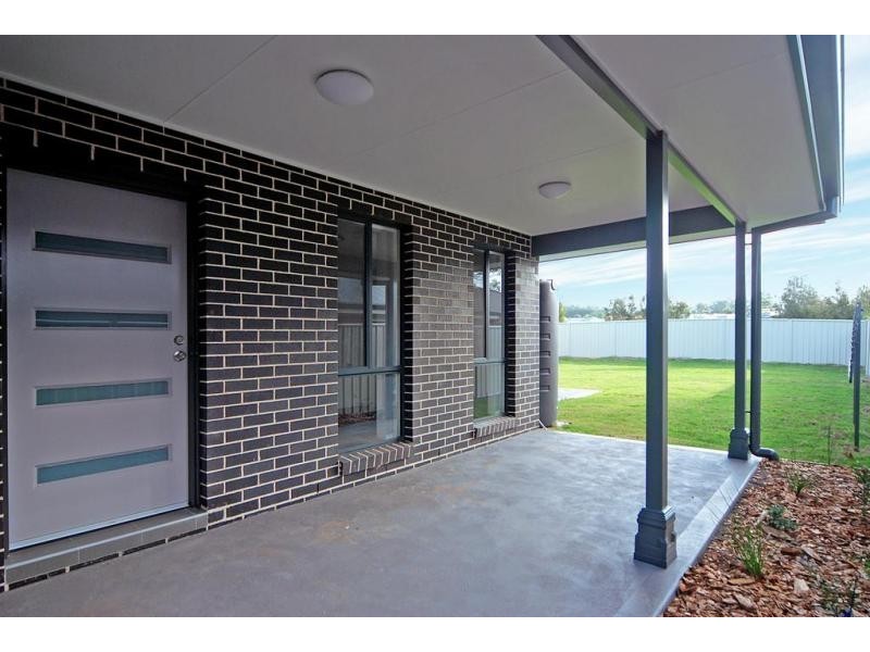36b Blue Bell Way, Worrigee NSW 2540