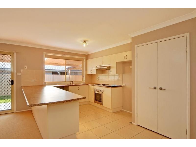 36 Kardella Avenue, Nowra NSW 2541
