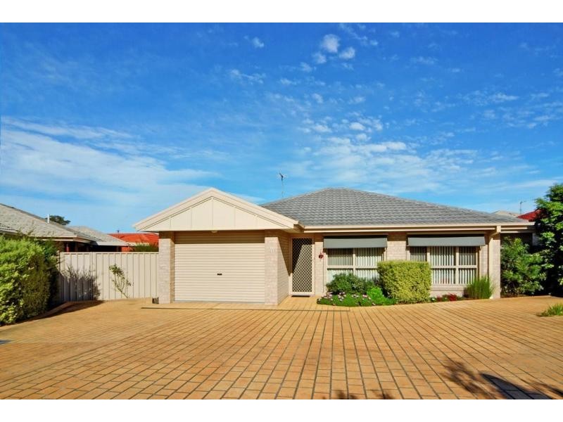 1/25 Sullivan Street, Worrigee NSW 2540