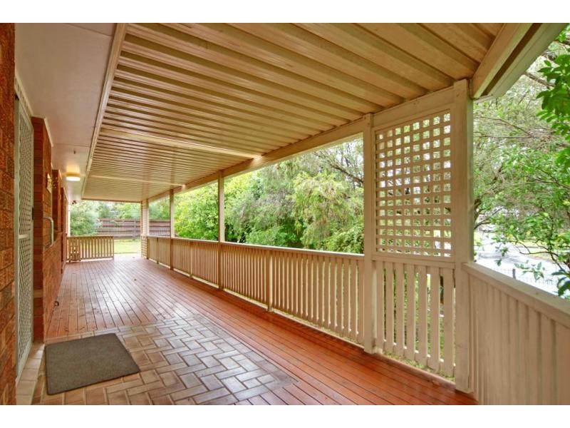 3 Yeovil Drive, Bomaderry NSW 2541