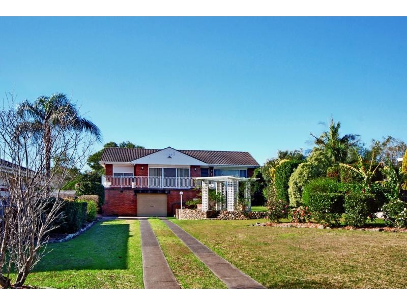 18 Colyer Avenue, Nowra NSW 2541