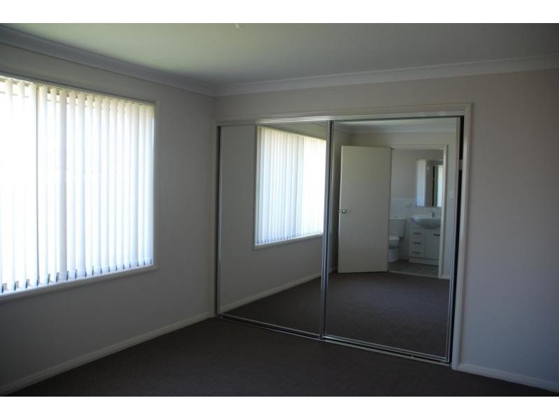 21B/2 Blue Bell Way, Worrigee NSW 2540