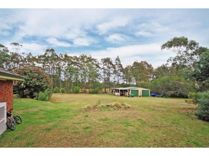 21 Tartarian Crescent, Bomaderry NSW 2541