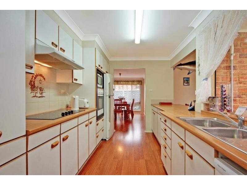 4 Tummell Close, West Nowra NSW 2541