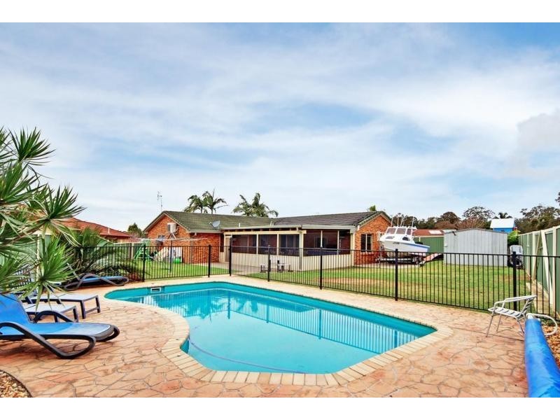 4 Tummell Close, West Nowra NSW 2541