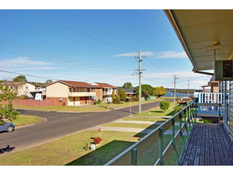15 Bailey Avenue, Greenwell Point NSW 2540