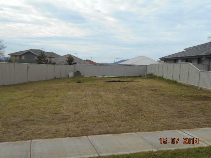 2/10 Meroo Road, Bomaderry NSW 2541