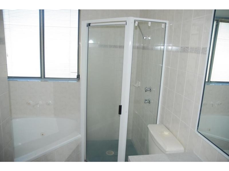 13 Robinia Way, Worrigee NSW 2540