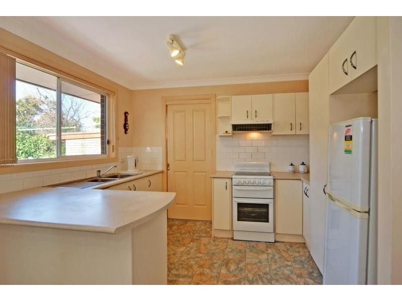 12a Karowa, Bomaderry NSW 2541