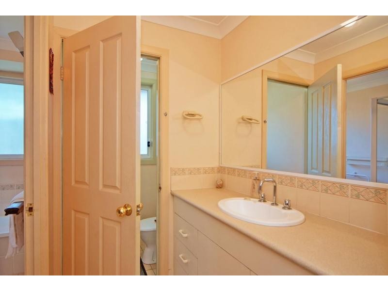 12a Karowa, Bomaderry NSW 2541