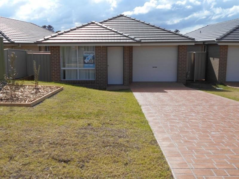 8b Bluebell Way, Worrigee NSW 2540