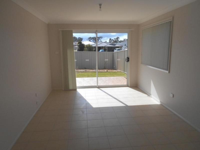 8b Bluebell Way, Worrigee NSW 2540