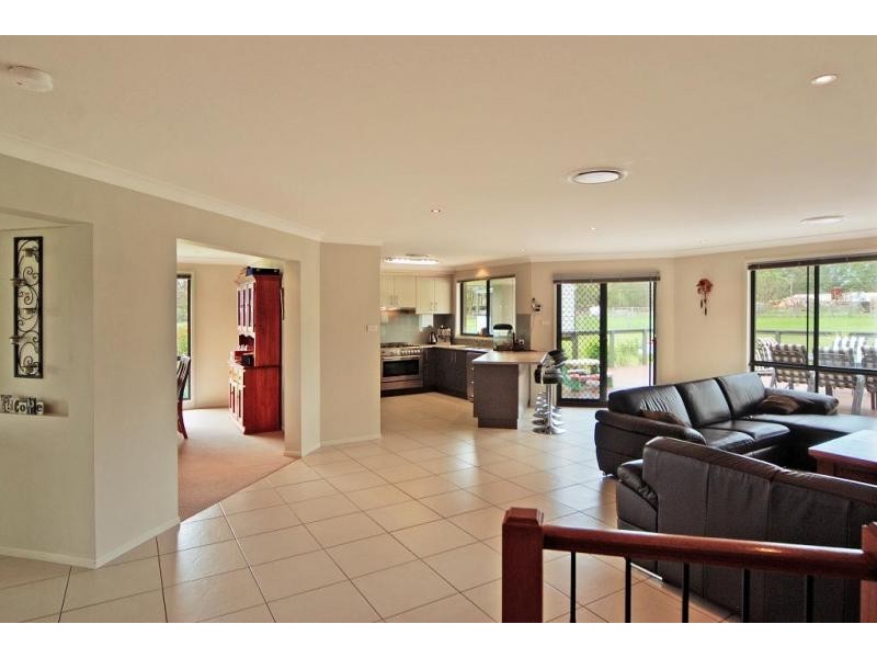 15 Cardwell Drive, Nowra Hill NSW 2540