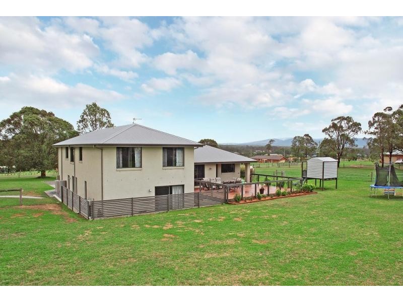 15 Cardwell Drive, Nowra Hill NSW 2540