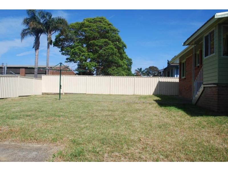 34 Alfred Street, Bomaderry NSW 2541