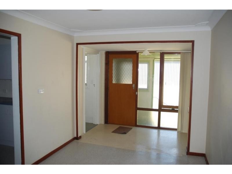 34 Alfred Street, Bomaderry NSW 2541