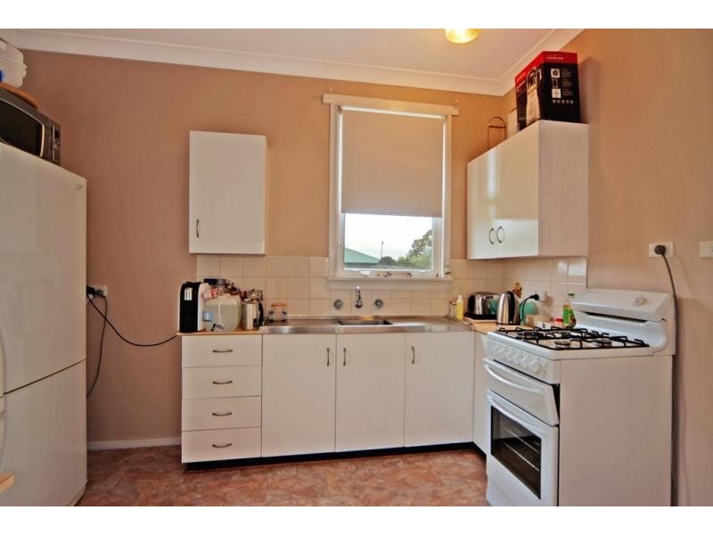 37 Worrigee Street, Nowra NSW 2541