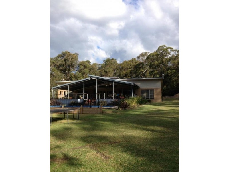 70 Sinclair Road, Falls Creek NSW 2540